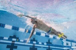 FINIS Axis Buoy -Swim Gear Central 1.05.041 image usage 54