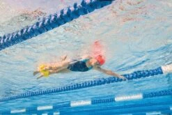 FINIS Axis Buoy -Swim Gear Central 1.05.041 image usage small 4