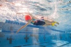 FINIS Axis Buoy -Swim Gear Central 1.05.041 image usage small 7